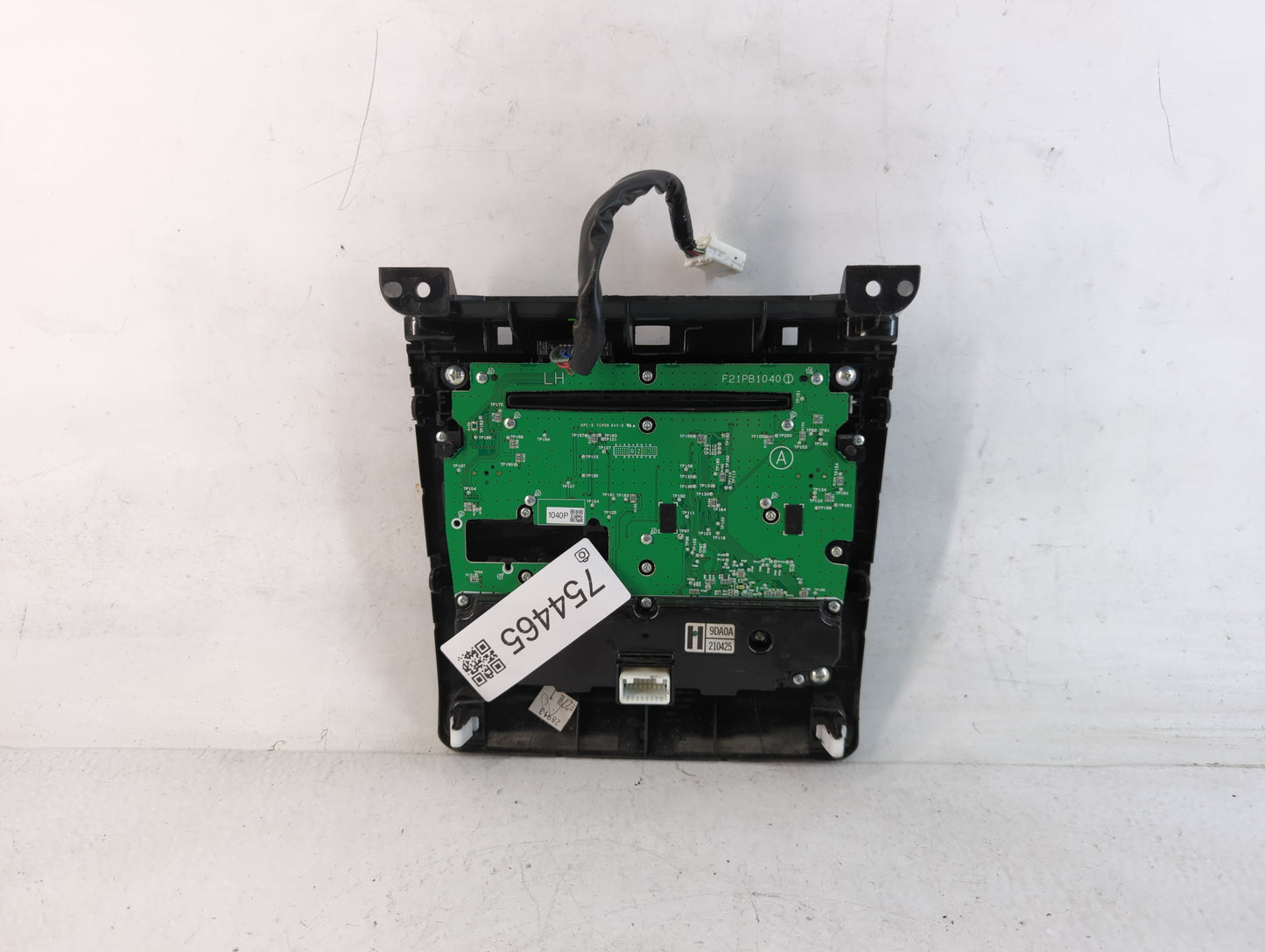 2011-2013 Nissan Maxima Am Fm Cd Player Radio Receiver - Oemusedautoparts1.com