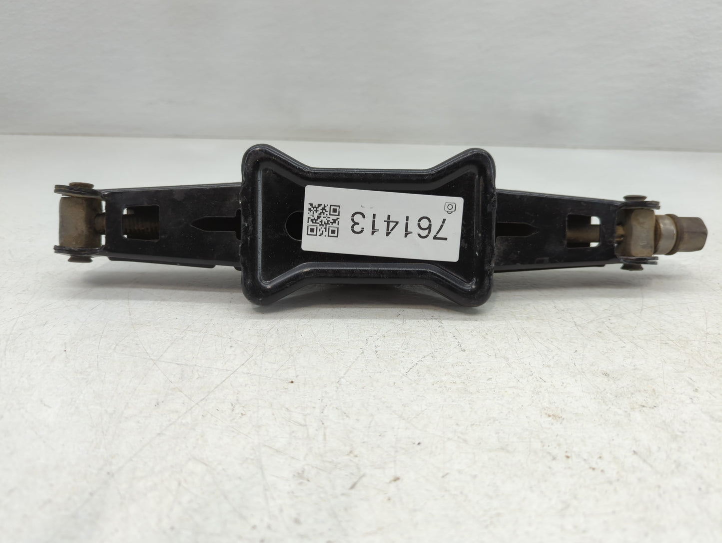 2012 Nissan Maxima Spare Scissor Car Jack - Oemusedautoparts1.com