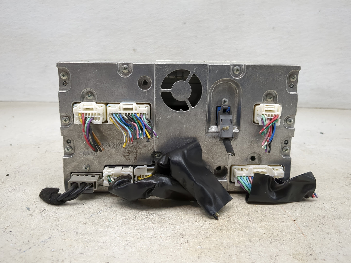 2011-2012 Nissan Murano Radio AM FM Cd Player Receiver Replacement P/N:2591A ZX77D CV-VN1060AD Fits Fits 2011 2012 OEM Used