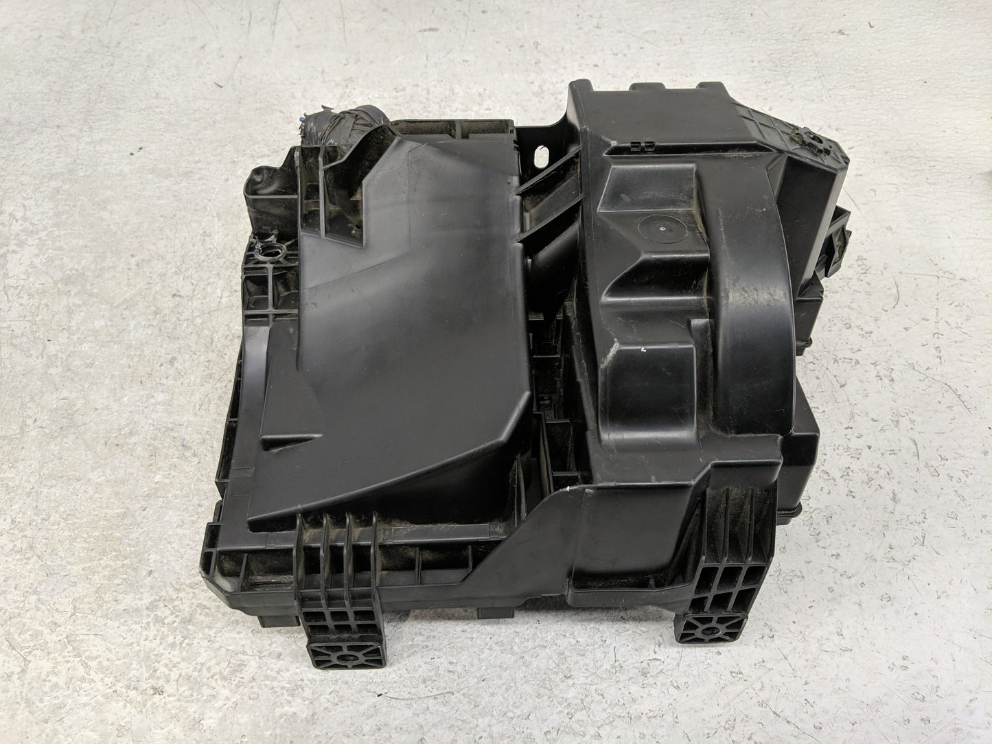 2012-2015 Nissan Rogue Fusebox Fuse Box Panel Relay Module P/N:7154-6324-30 Fits Fits 2012 2013 2014 2015 OEM Used Auto Part