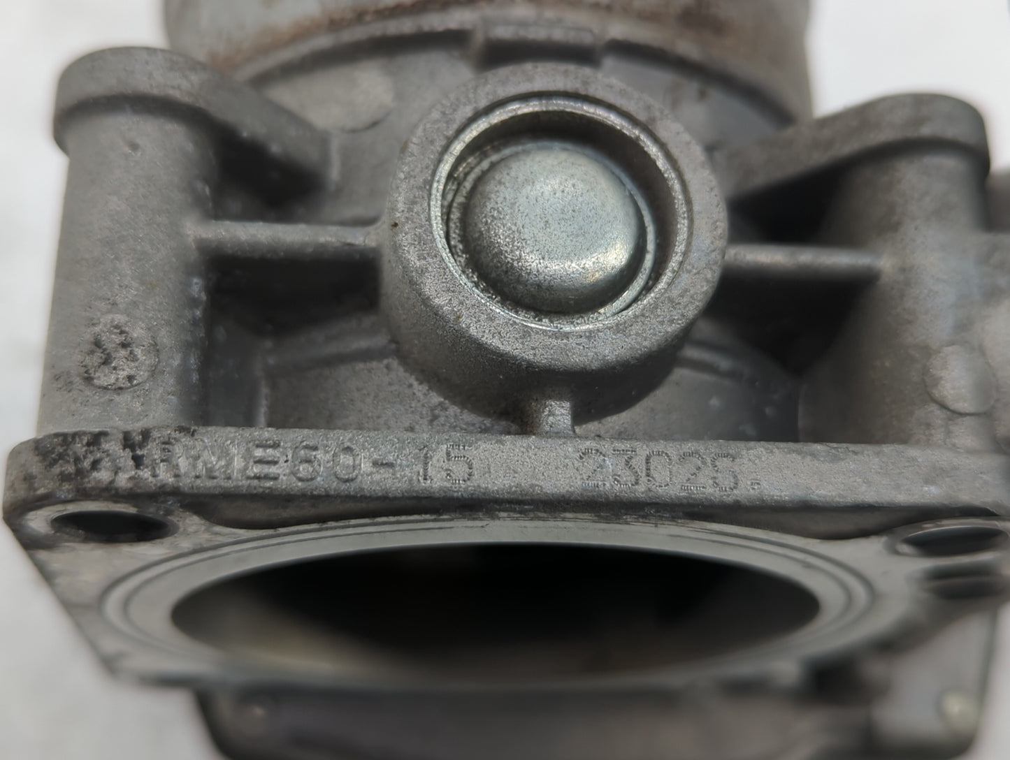 2011-2015 Nissan Rogue Throttle Body P/N:526-01 RME60-15 Fits Fits 2011 2012 2013 2014 2015 OEM Used Auto Parts - Oemusedaut