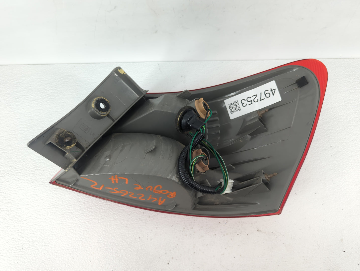 2008-2015 Nissan Rogue Tail Light Assembly Driver Left OEM Fits Fits 2008 2009 2010 2011 2012 2013 2014 2015 OEM Used Auto P