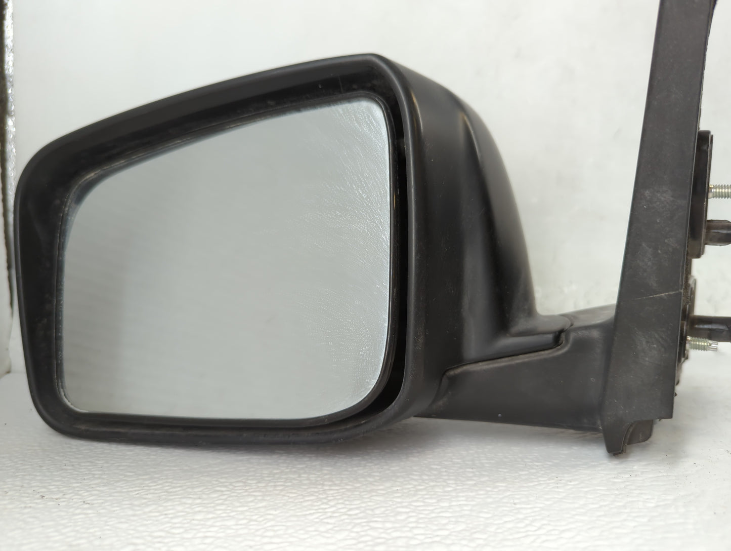 2008-2015 Nissan Rogue Driver Side View Mirror - Left Door Mirror OEM Used - Oemusedautoparts1.com