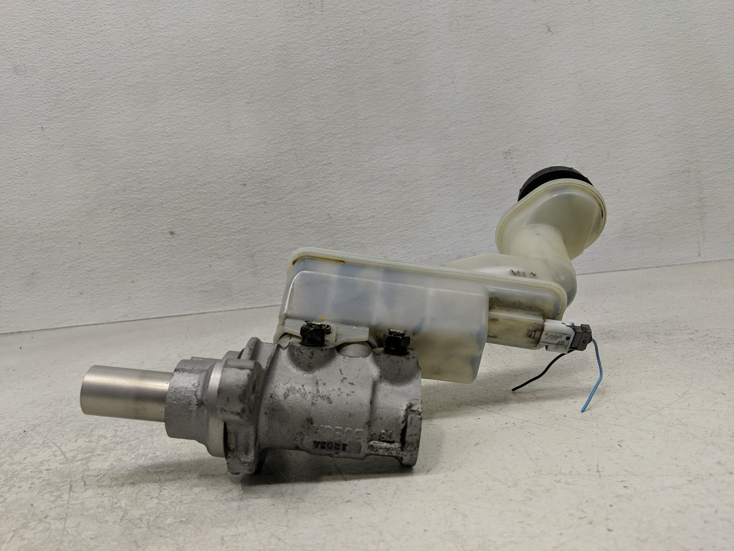 2010-2012 Nissan Sentra Brake Master Cylinder - Oemusedautoparts1.com