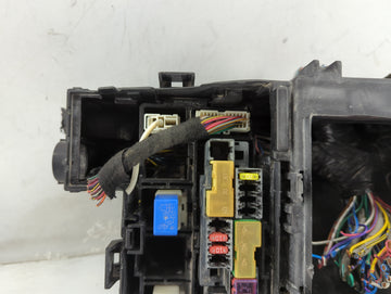 2007-2012 Nissan Sentra Fusebox Fuse Box Panel Relay Module P/N:284B8 ET000 284B6 ET03A Fits Fits 2007 2008 2009 2010 2011 2012 OEM Used Auto Parts