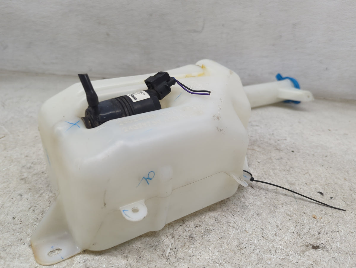 2007-2012 Nissan Sentra Windshield Washer Fluid Reservoir Bottle 1498699 - Oemusedautoparts1.com