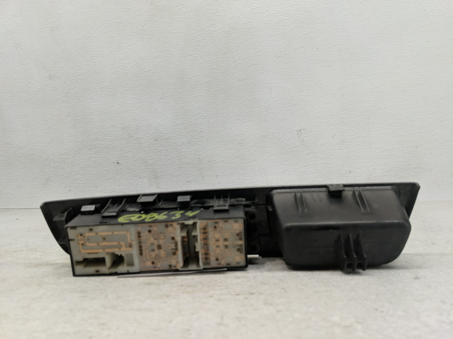 2010-2012 Nissan Versa Master Power Window Switch Replacement Driver Side Left Fits Fits 2010 2011 2012 OEM Used Auto Parts