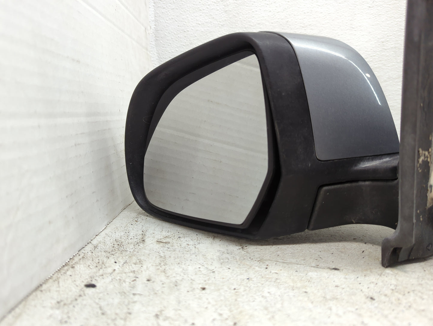 2012-2014 Nissan Versa Driver Side View Mirror - Left Door Mirror OEM Used - Oemusedautoparts1.com