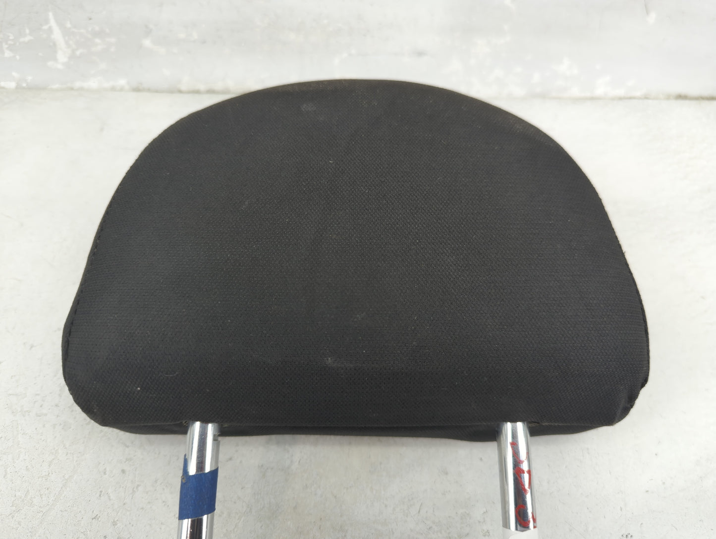 2012-2012 Nissan Versa Headrest Head Rest Front Driver Seat Black - Oemusedautoparts1.com
