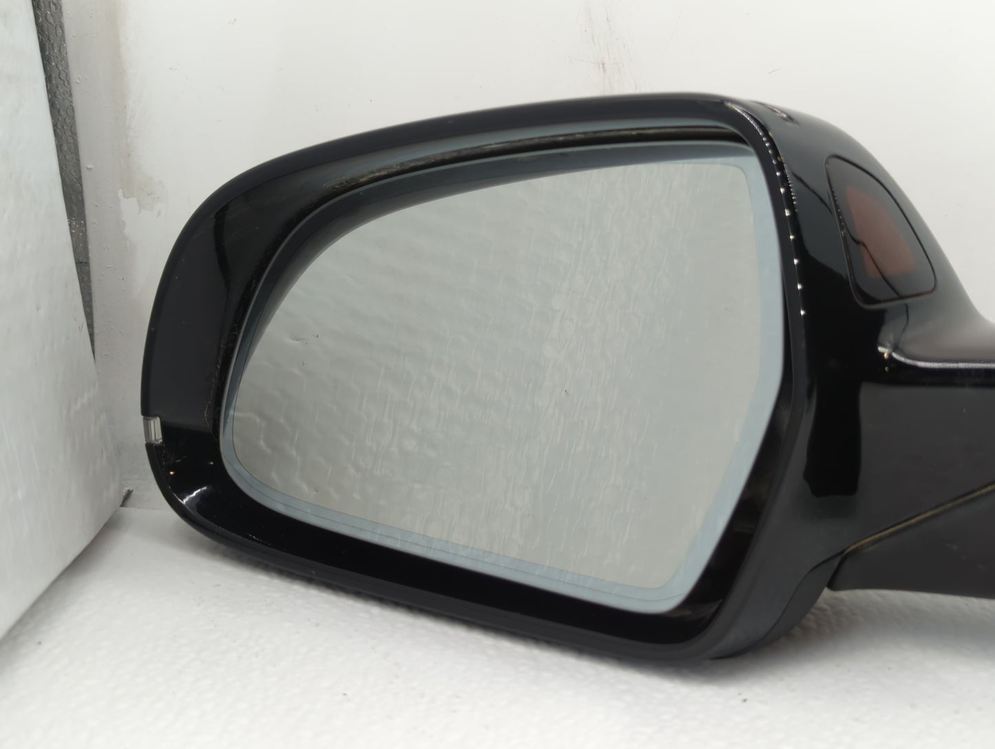 2008-2012 Nissan Versa Driver Side View Mirror - Left Door Mirror OEM Used - Oemusedautoparts1.com