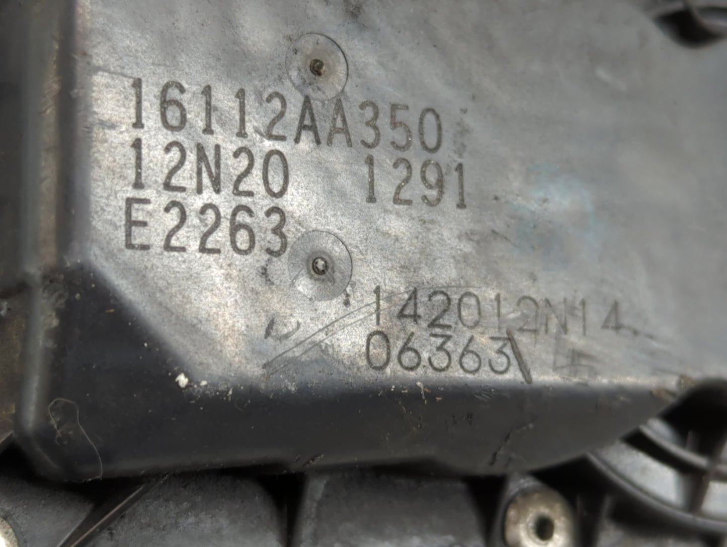 2010-2012 Subaru Legacy Throttle Body P/N:16112AA350 Fits Fits 2010 2011 2012 OEM Used Auto Parts - Oemusedautoparts1.com