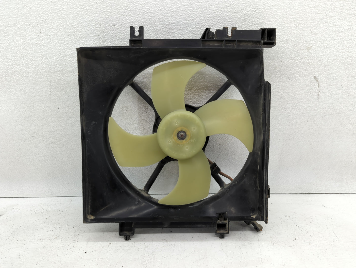 2005-2014 Subaru Legacy Left Radiator Fan Motor Assembly 612481 - Oemusedautoparts1.com