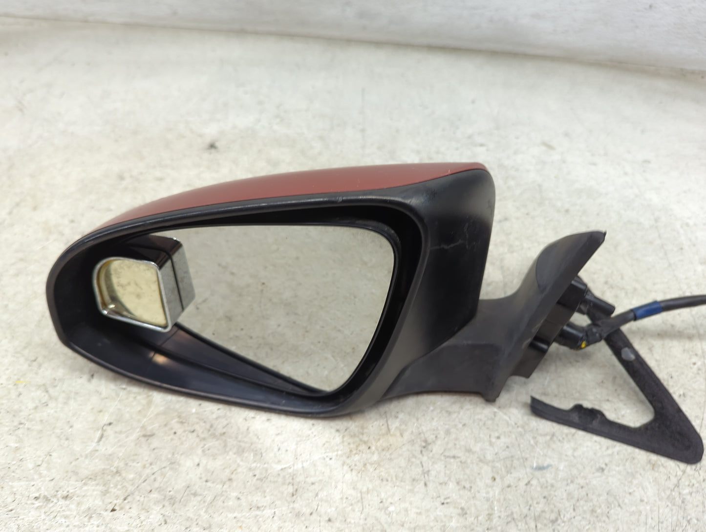 2012-2014 Toyota Camry Driver Side View Mirror - Left Door Mirror OEM Used - Oemusedautoparts1.com