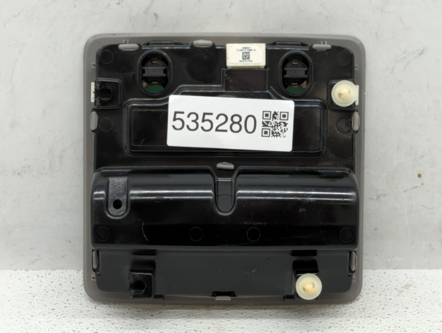 2012 Toyota Camry Overhead Roof Console - Oemusedautoparts1.com