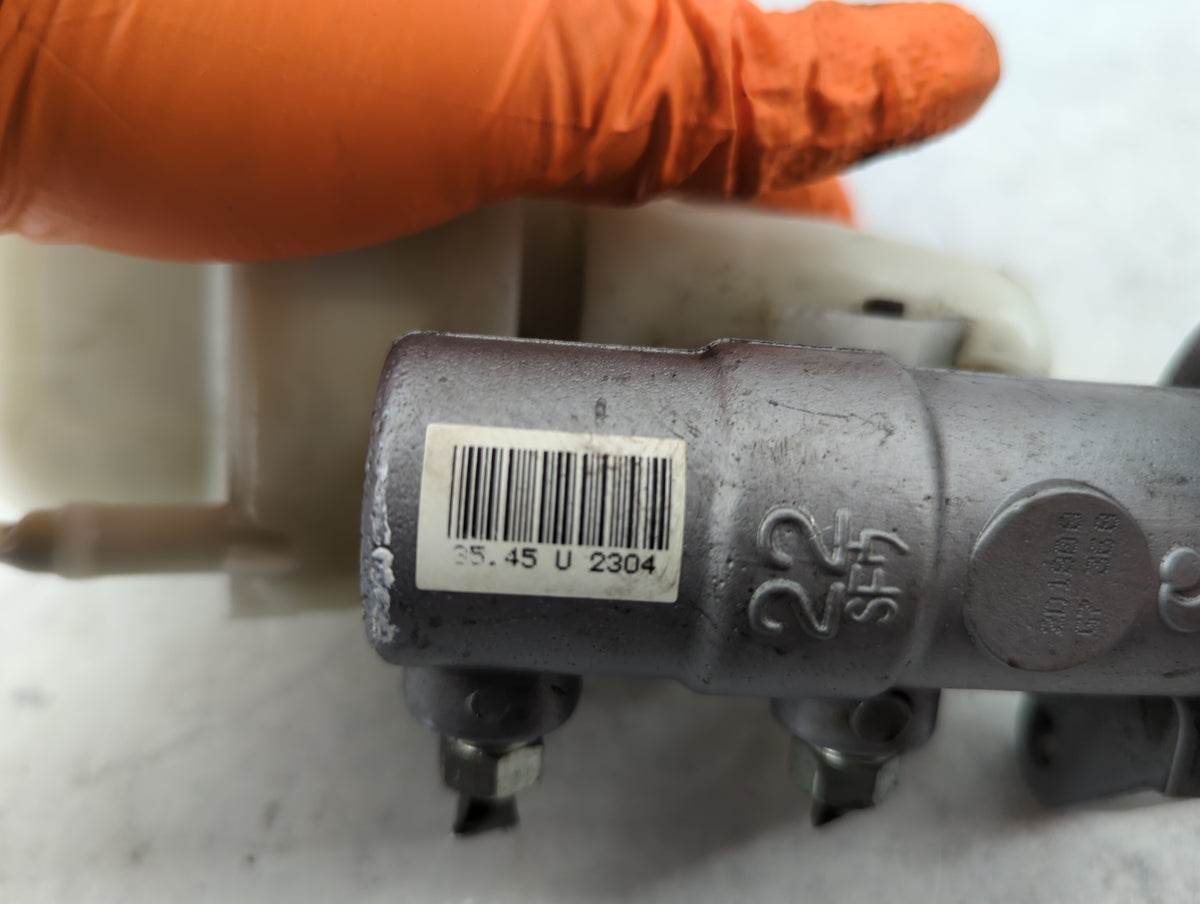 2010-2013 Toyota Corolla Brake Master Cylinder 1498759 - Oemusedautoparts1.com