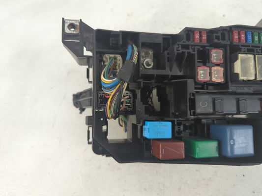 2006-2012 Toyota Rav4 Fusebox Fuse Box Panel Relay Module Fits Fits 2006 2007 2008 2009 2010 2011 2012 OEM Used Auto Parts