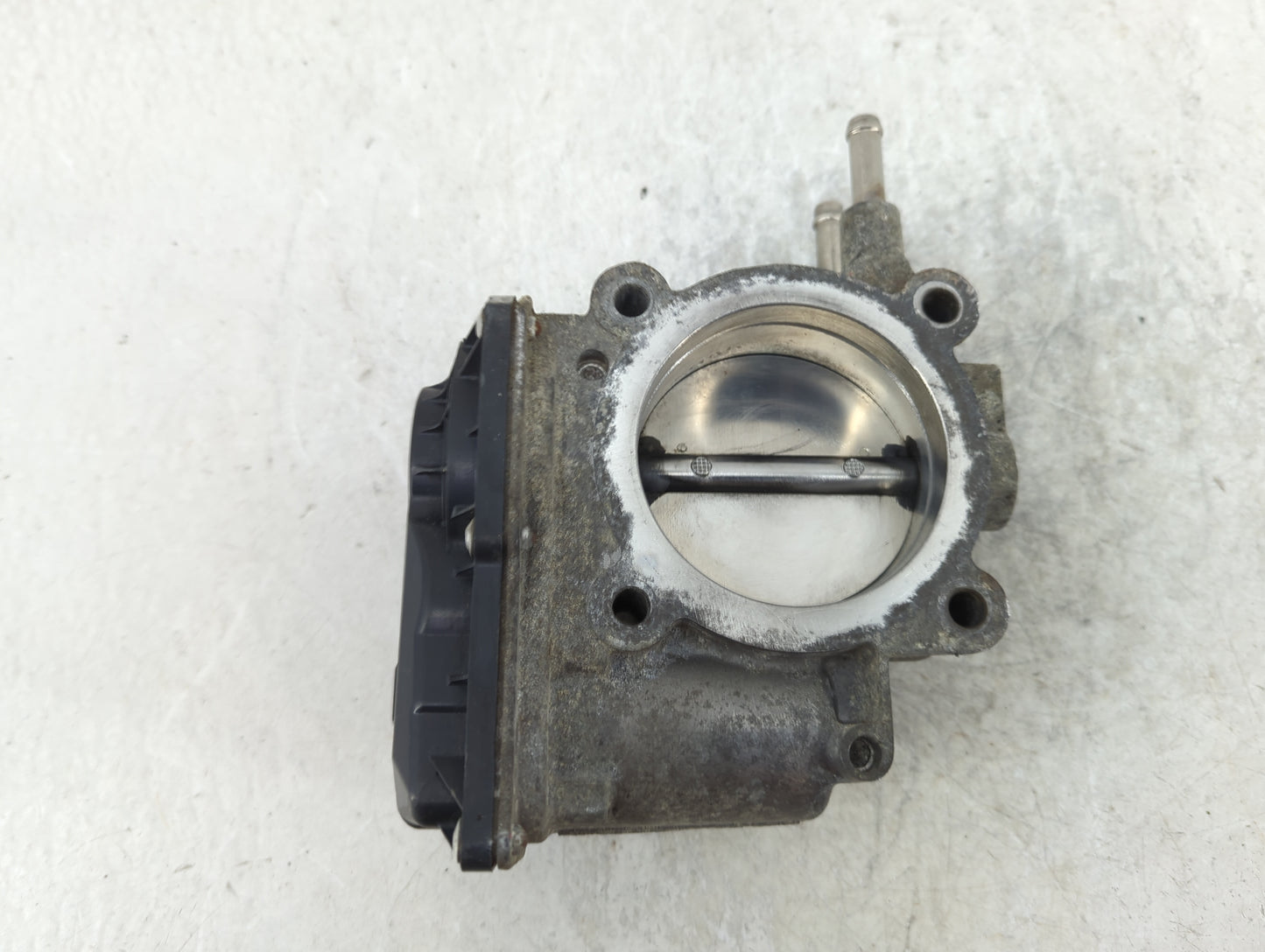 2009-2018 Toyota Rav4 Throttle Body P/N:22030-0V010 Fits Fits 2009 2010 2011 2012 2013 2014 2015 2016 2017 2018 2019 OEM Use