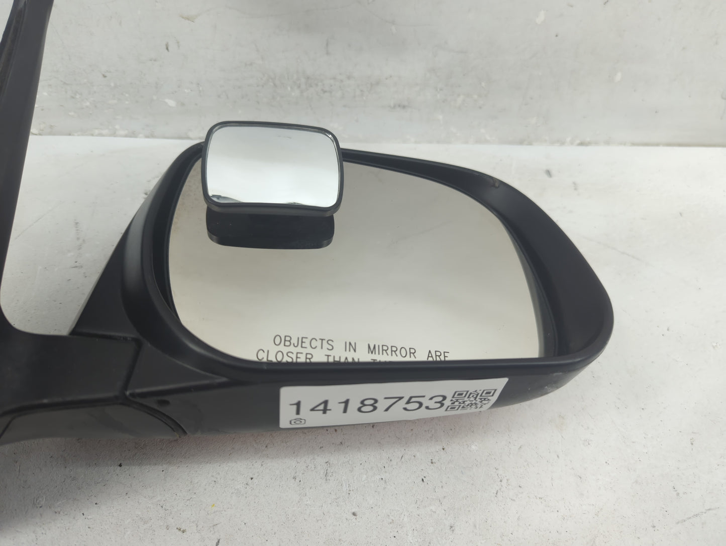 2009-2012 Toyota Rav4 Passenger Side View Mirror - Right Door Mirror OEM Used - Oemusedautoparts1.com
