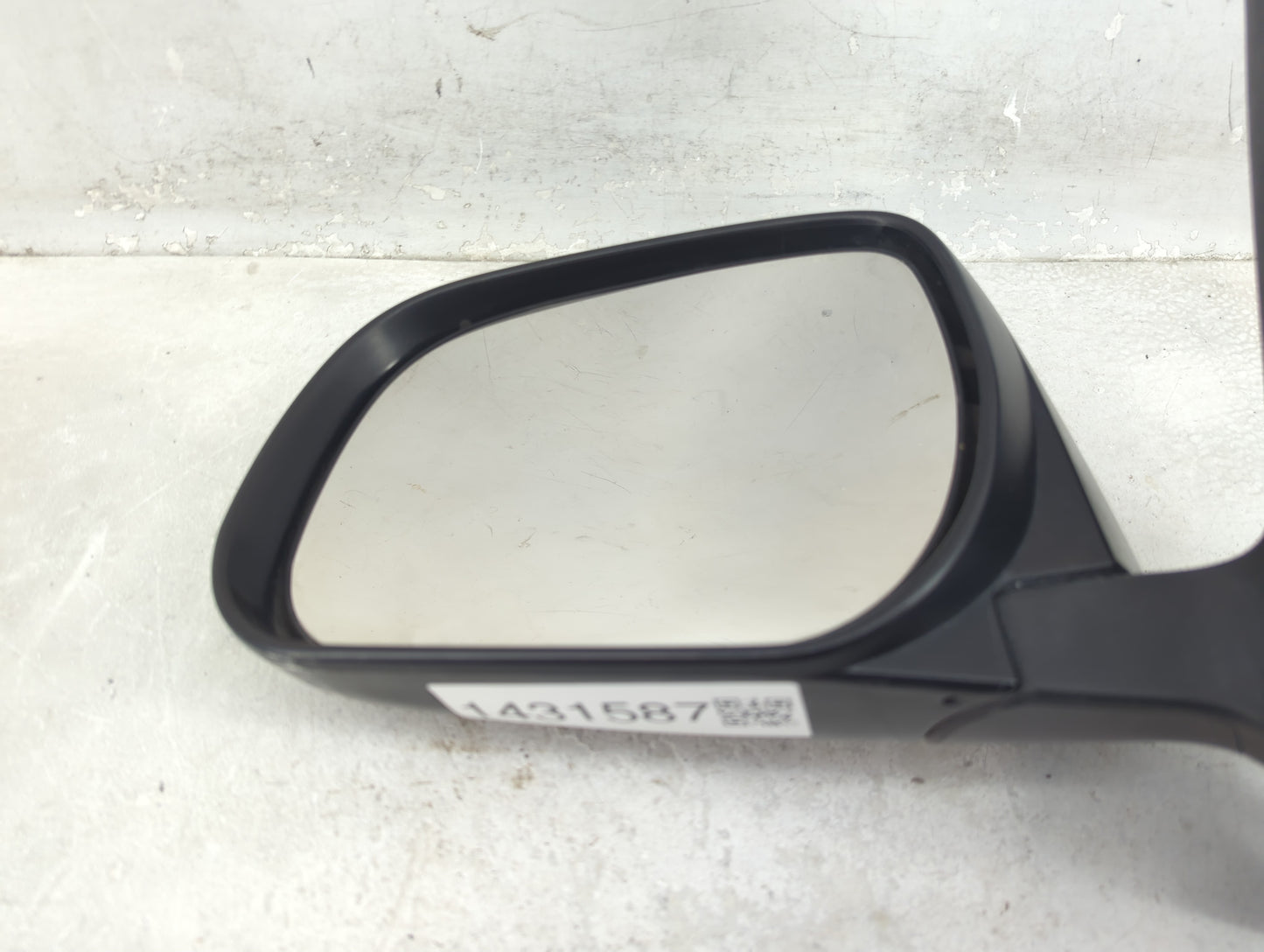 2009-2012 Toyota Rav4 Driver Side View Mirror - Left Door Mirror OEM Used - Oemusedautoparts1.com