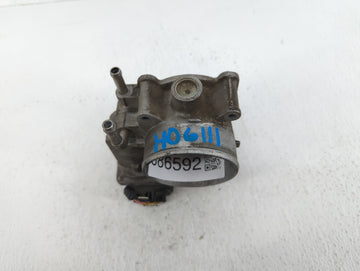 2007-2016 Toyota Sienna Throttle Body P/N:22030-0P050 Fits OEM Used Auto Parts