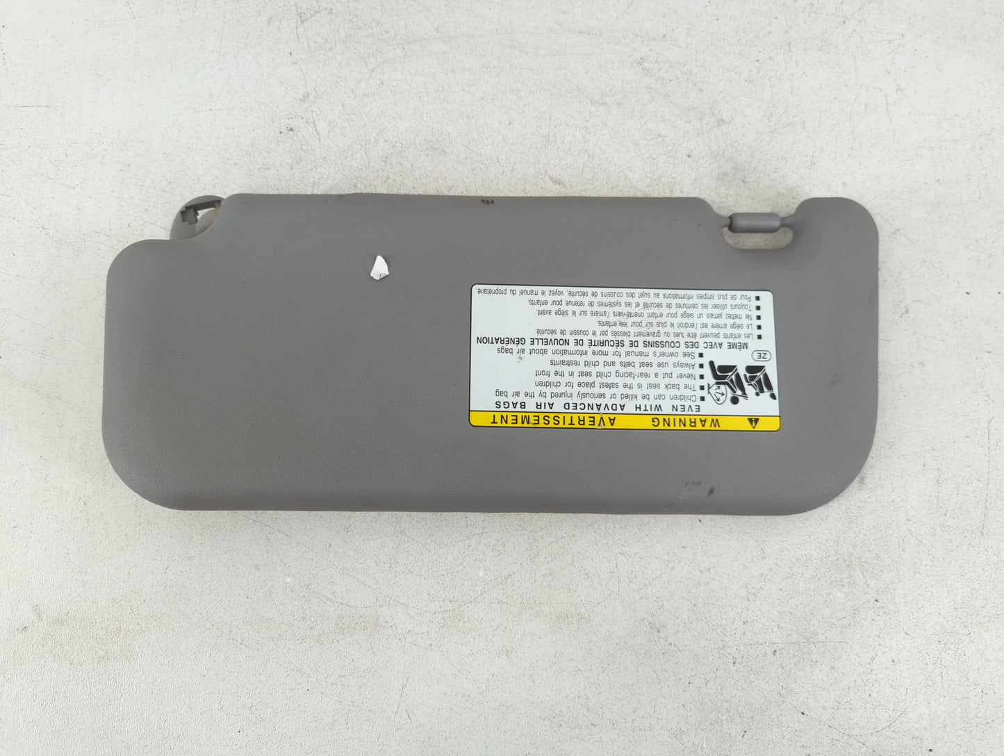 2012 Toyota Yaris Sun Visor Shade Replacement Passenger Right Mirror Fits OEM Used Auto Parts - Oemusedautoparts1.com