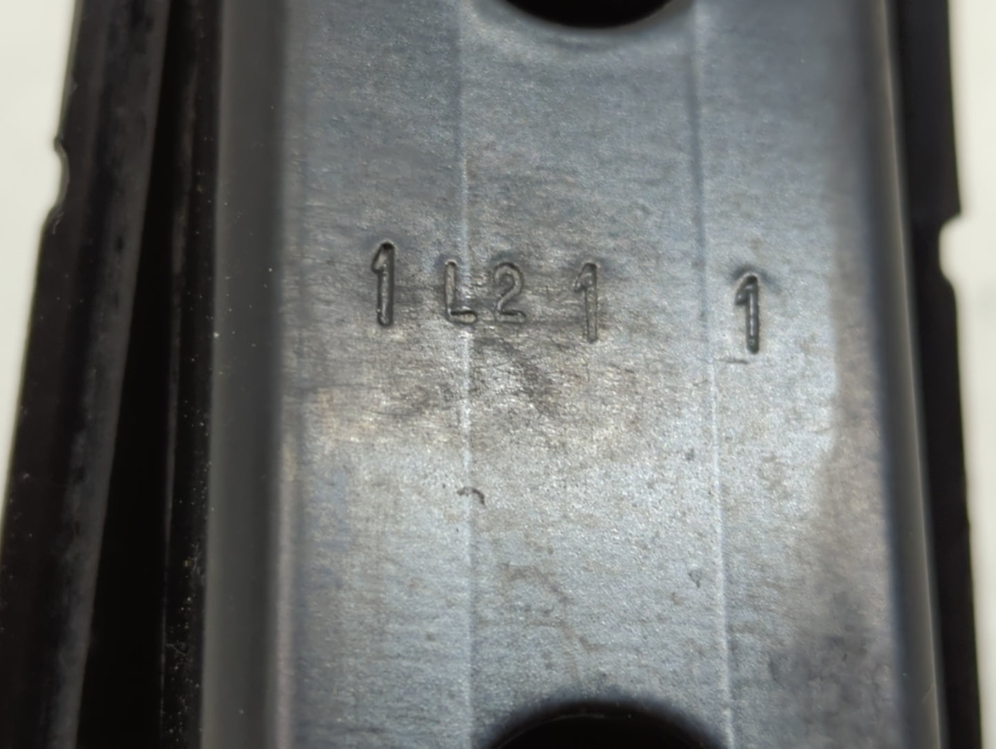 2012 Volkswagen Beetle Spare Scissor Car Jack - Oemusedautoparts1.com