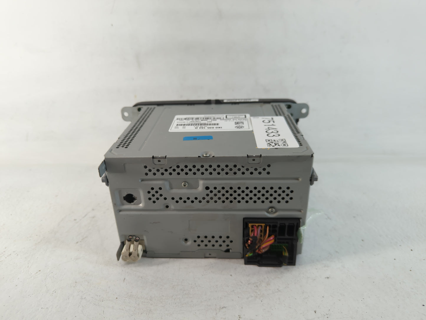 2012-2016 Volkswagen Beetle Am Fm Cd Player Radio Receiver - Oemusedautoparts1.com