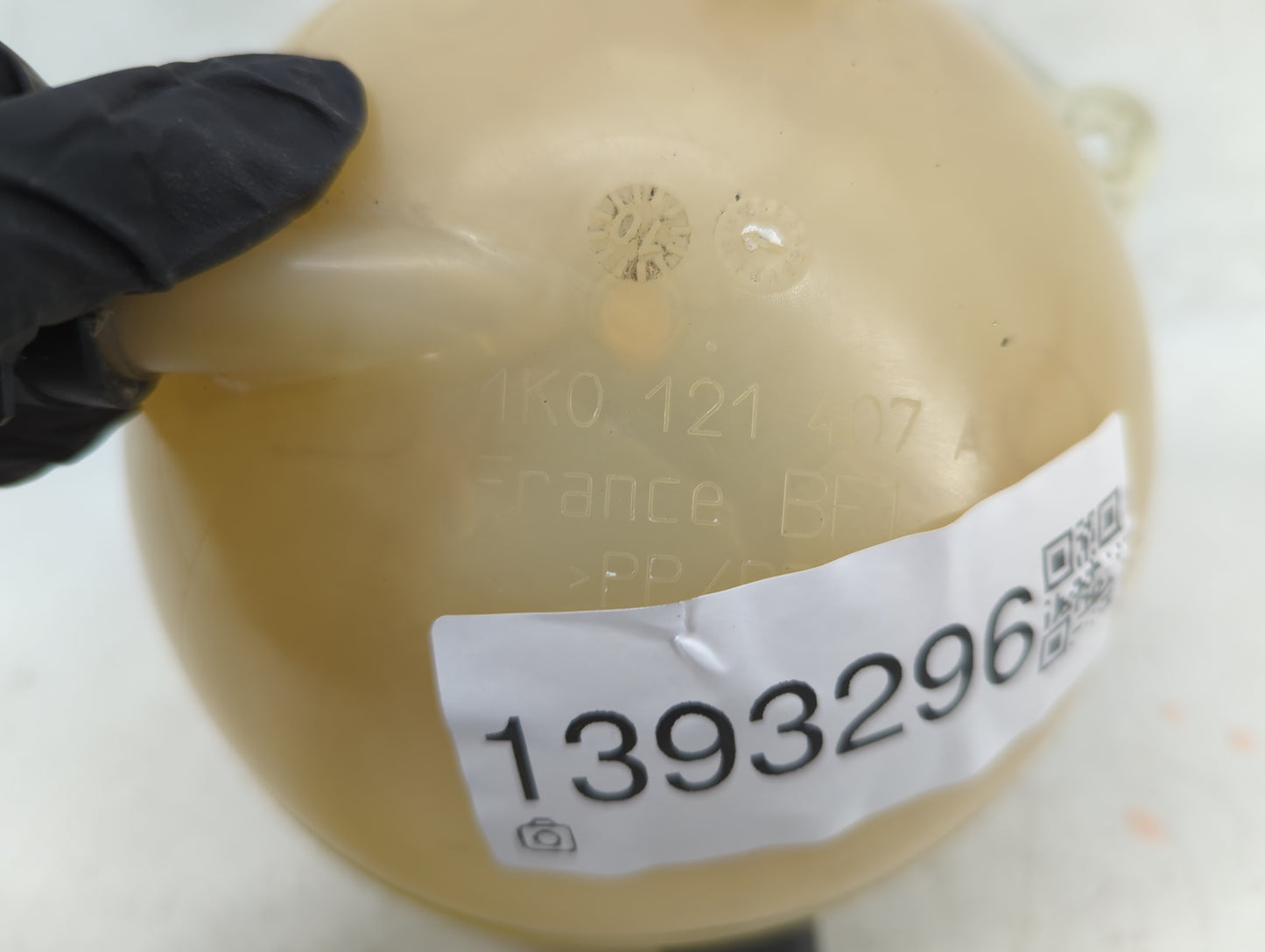 2009-2017 Volkswagen Cc Radiator Coolant Overflow Expansion Tank Bottle - Oemusedautoparts1.com