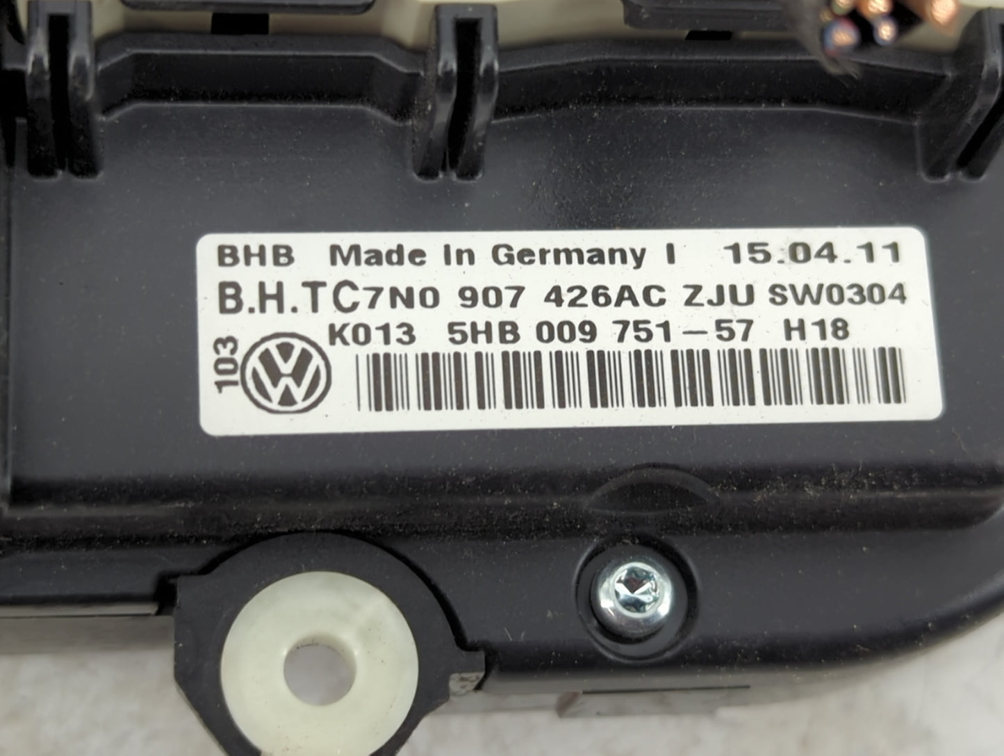 2011-2012 Volkswagen Cc Climate Control Module Temperature AC/Heater Replacement P/N:907 426AC ZJU Fits Fits 2011 2012 2013