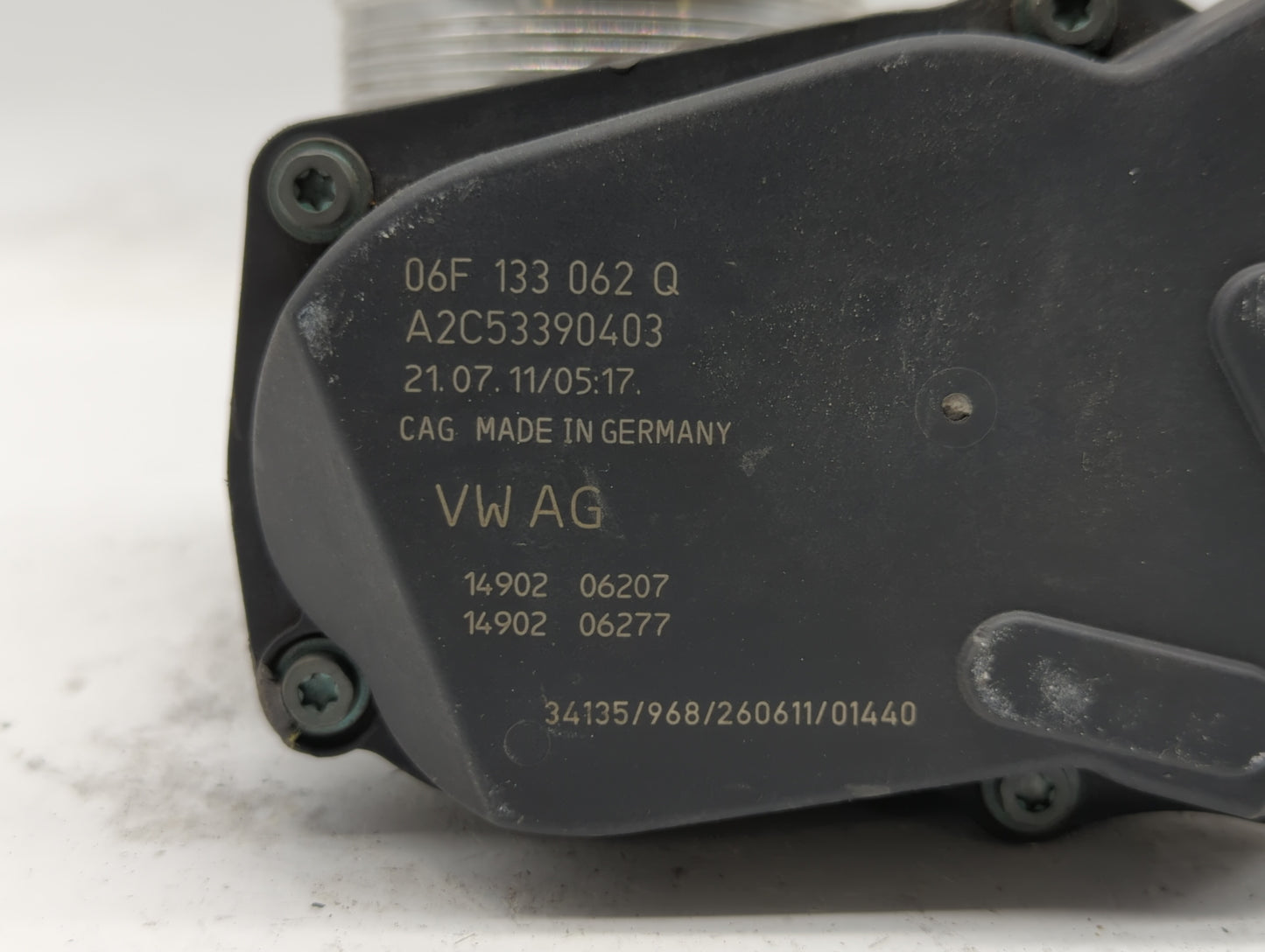 2009-2017 Volkswagen Cc Throttle Body P/N:06F 133 062 T 06F 133 062 J Fits OEM Used Auto Parts - Oemusedautoparts1.com
