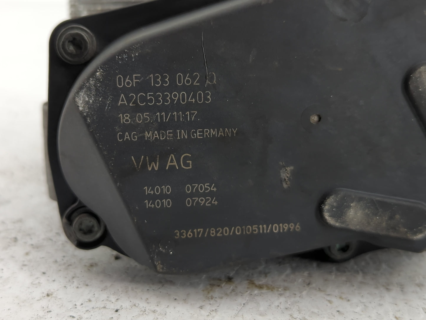 2009-2017 Volkswagen Cc Throttle Body P/N:06F 133 062 G 06F 133 062 Q Fits OEM Used Auto Parts - Oemusedautoparts1.com