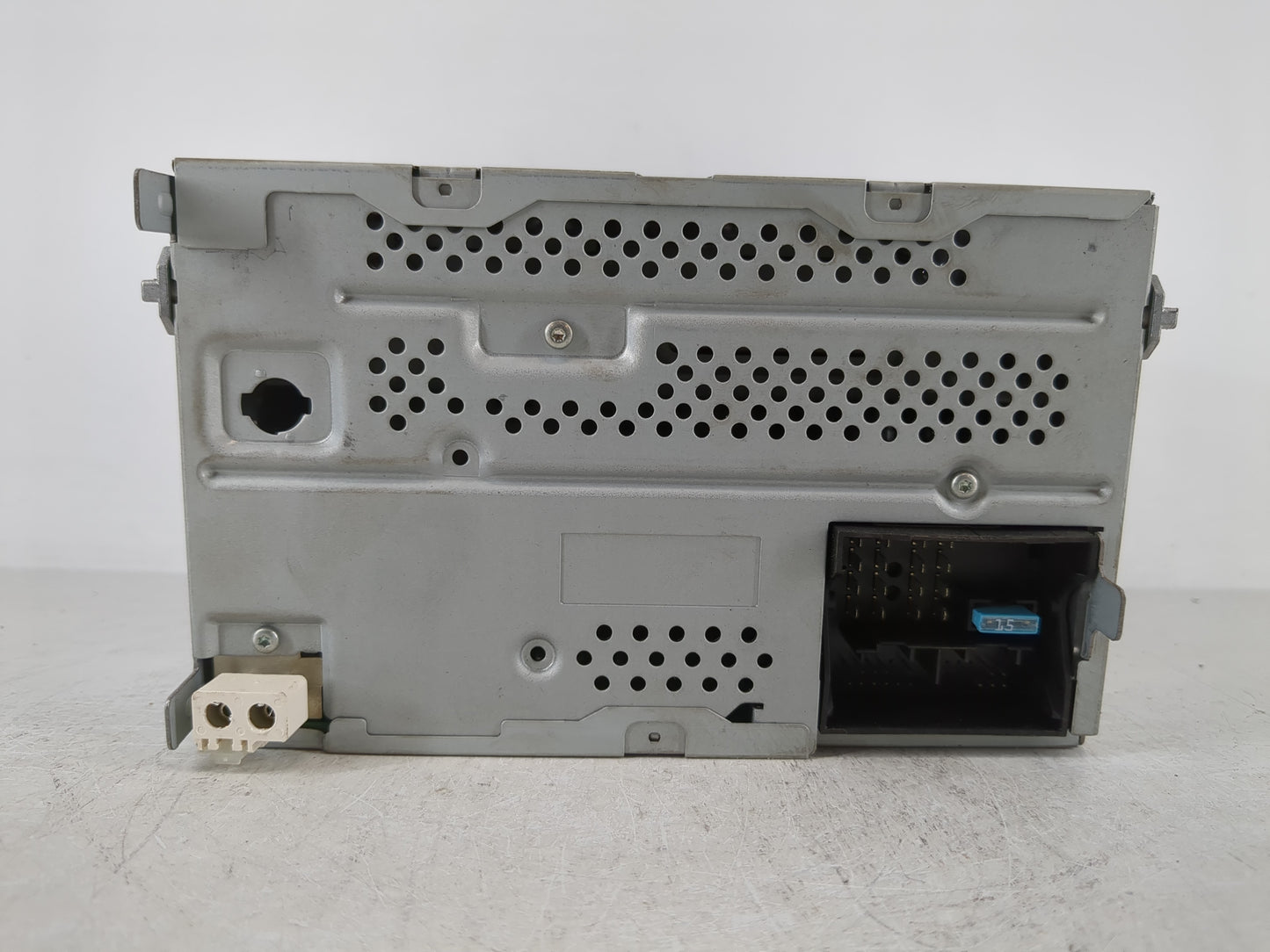 2009-2017 Volkswagen Tiguan Radio AM FM Cd Player Receiver Replacement P/N:5N0 035 164 D Fits OEM Used Auto Parts - Oemuseda