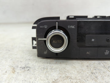 2011-2012 Volkswagen Touareg Climate Control Module Temperature AC/Heater Replacement P/N:7P6 907 040 BA Fits Fits 2011 2012 OEM Used Auto Parts
