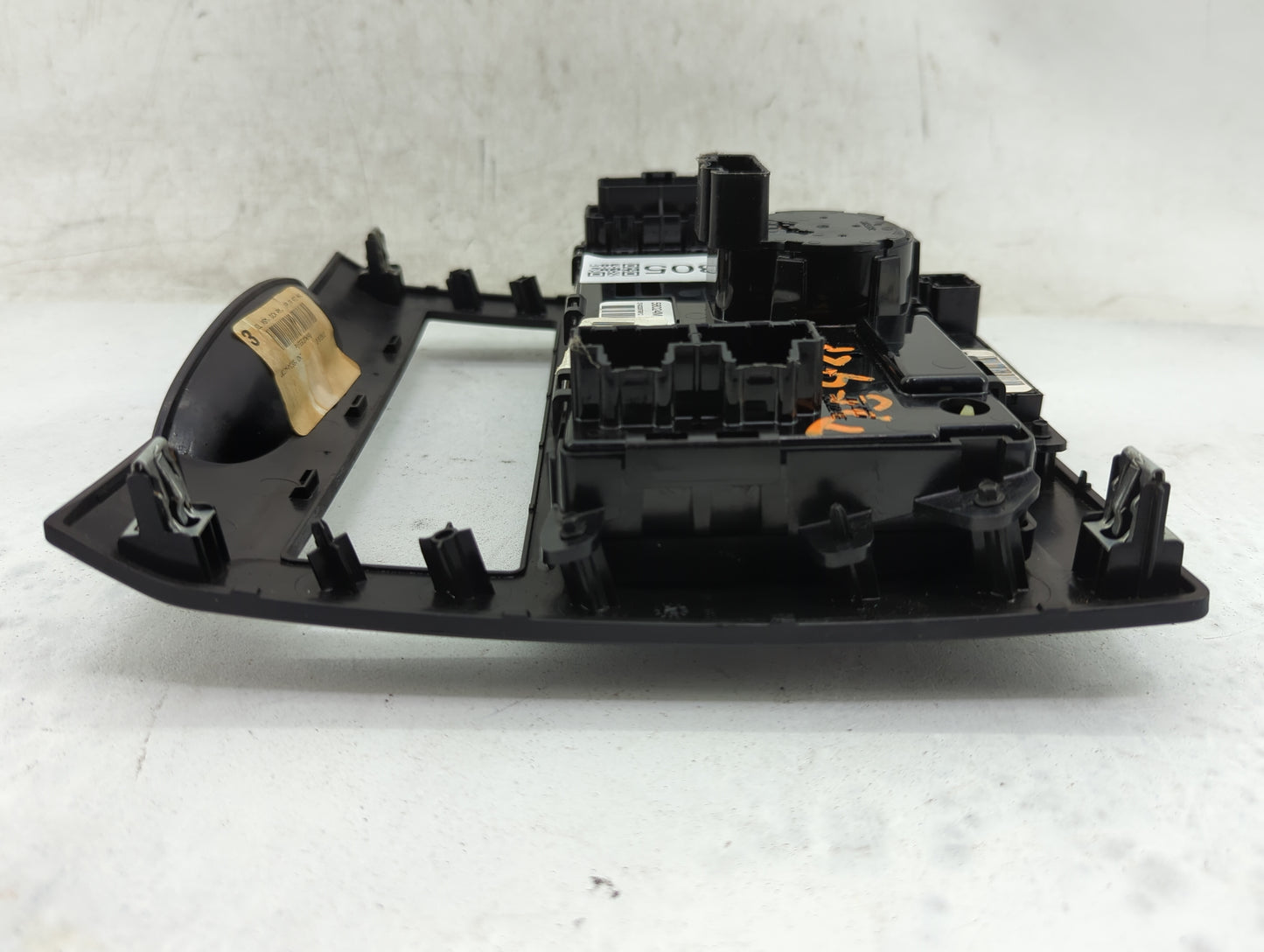 2012 Volkswagon Routan Climate Control Module Temperature AC/Heater Replacement P/N:P55111869AH Fits Fits 2013 2014 OEM Used