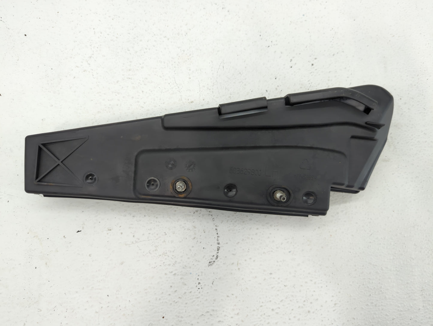 2013-2018 Volvo V60 Air Bag Driver Left Steering Wheel Mounted P/N:31271167 Fits Fits 2011 2012 2013 2014 2015 2016 2017 201