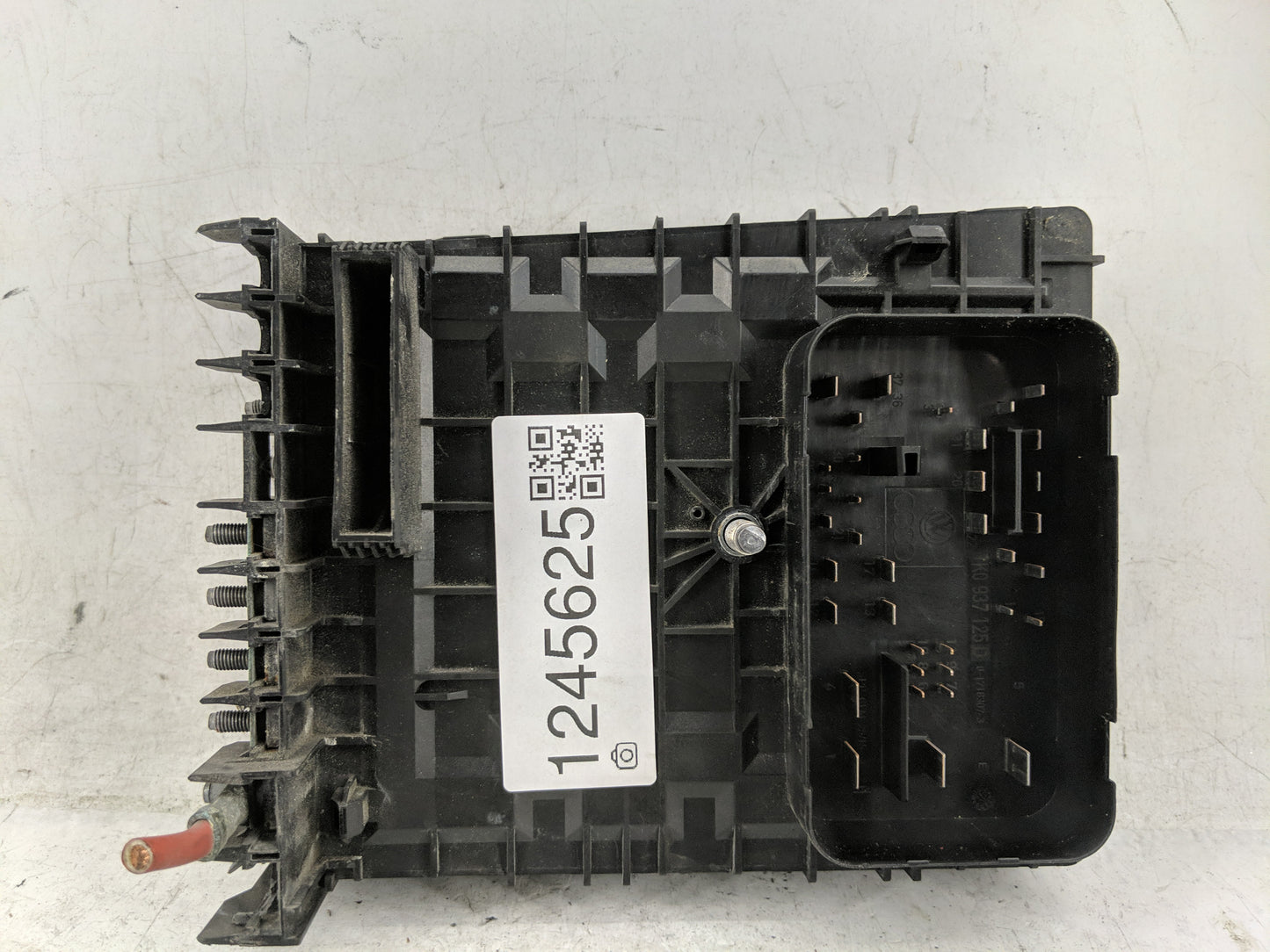 2006-2013 Audi A3 Fusebox Fuse Box Panel Relay Module P/N:1K0 937 132 F Fits OEM Used Auto Parts - Oemusedautoparts1.com