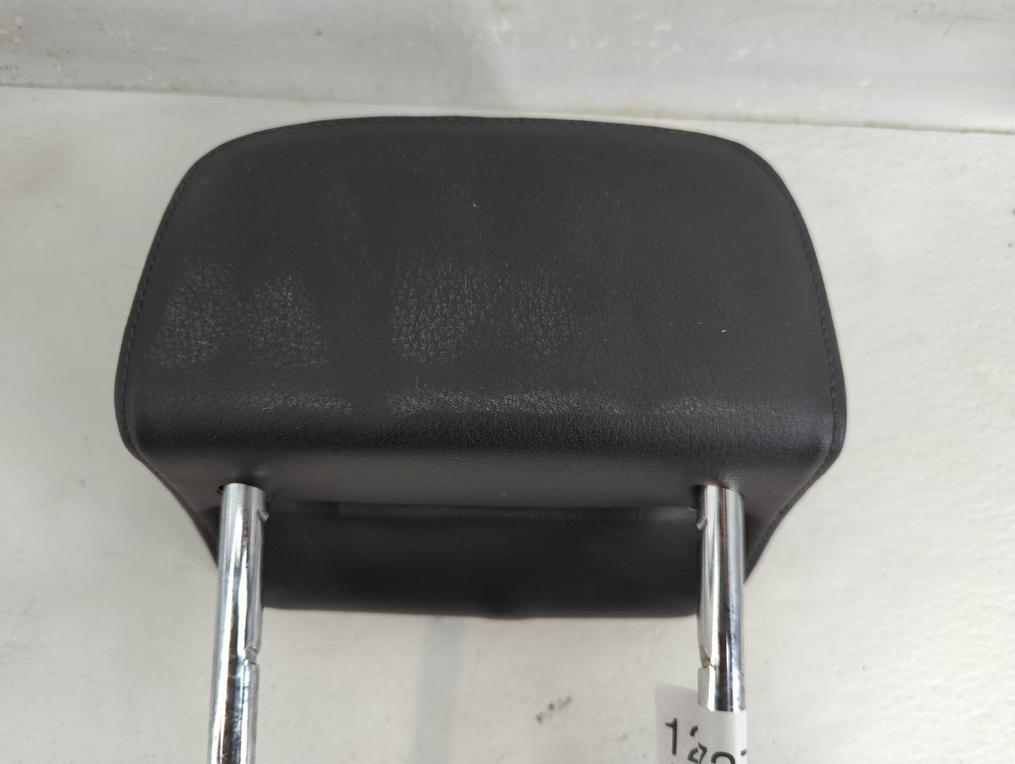 2013 Audi A4 Headrest Head Rest Front Driver Passenger Seat Fits OEM Used Auto Parts - Oemusedautoparts1.com