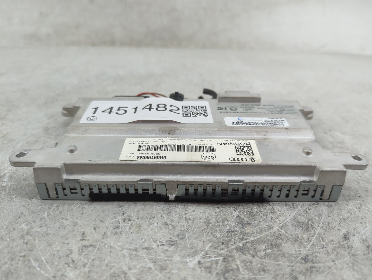 2013-2016 Audi A4 Information Display Screen - Oemusedautoparts1.com
