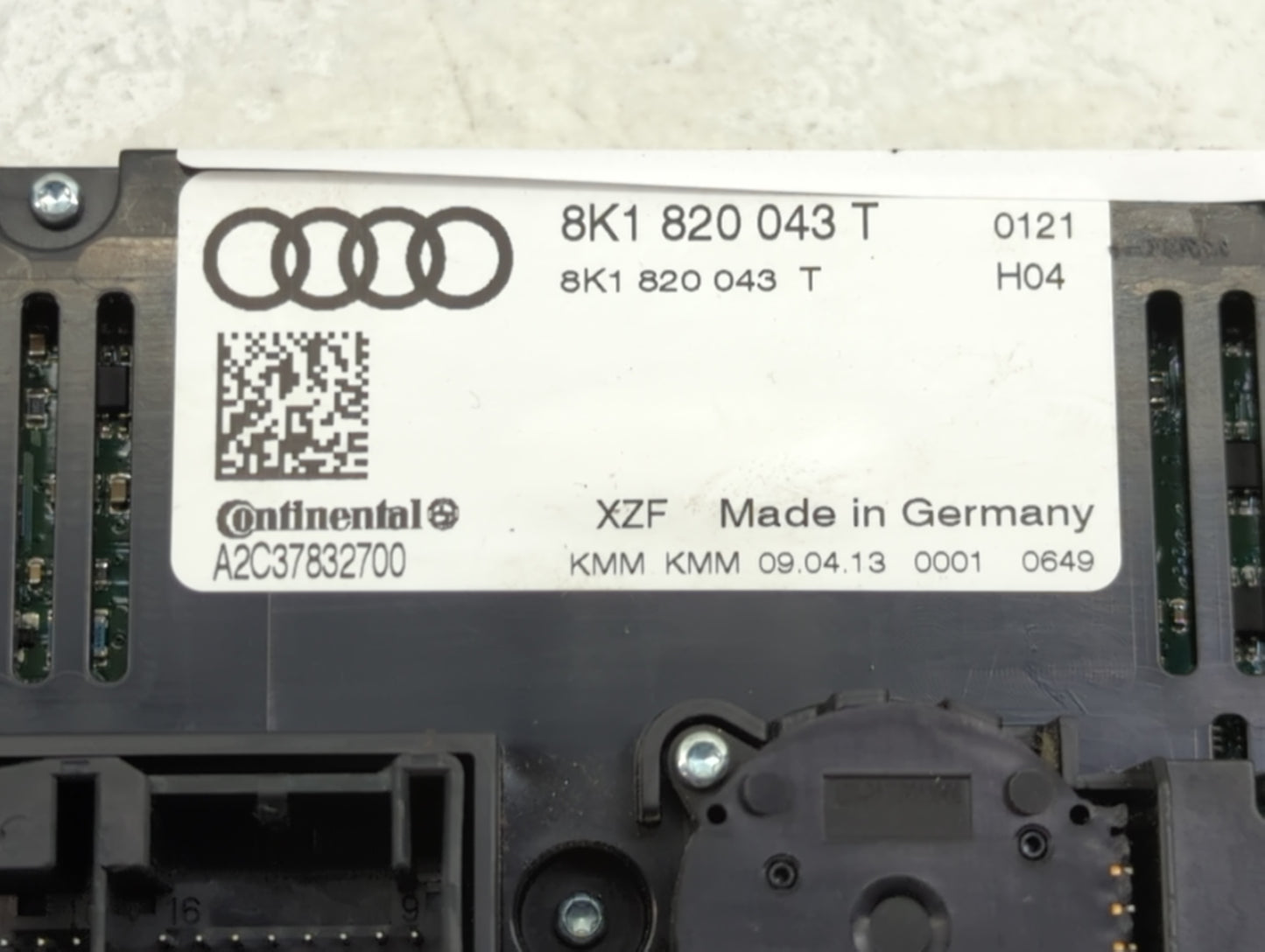 2013-2016 Audi A4 Climate Control Module Temperature AC/Heater Replacement P/N:8K1 820 043 T Fits Fits 2013 2014 2015 2016 2