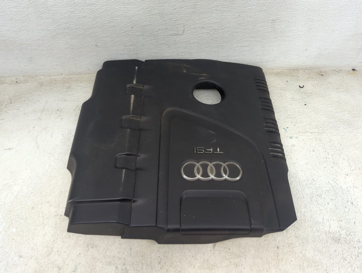2013 Audi A4 Engine Cover 1479445 - Oemusedautoparts1.com