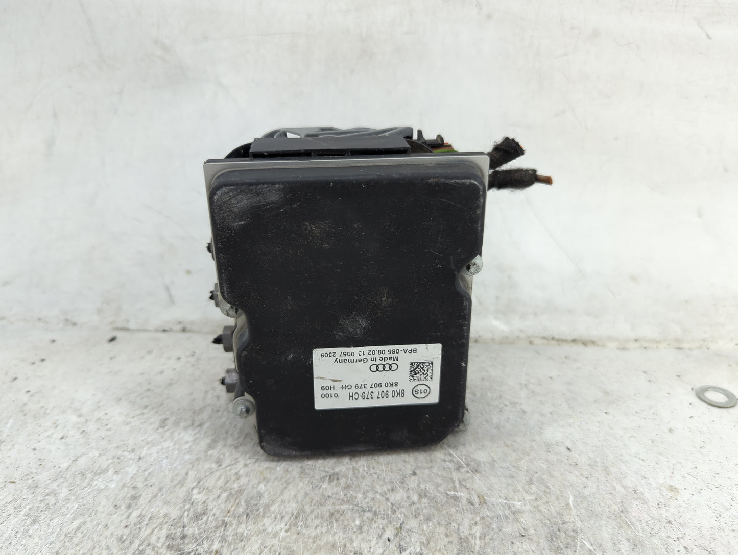 2013 Audi A4 ABS Pump Control Module Replacement P/N:8K0 907 379 CH 8K0 614 517 GH, 0 265 235 348, 0 265 952 662, 30208 T230