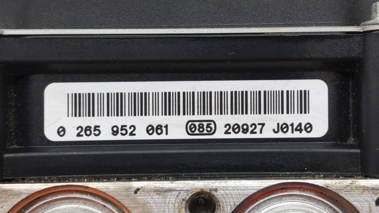 2013 Audi A4 Quattro ABS Pump Control Module Replacement P/N:8K0 614 517GM 8K0 907 379 CK Fits OEM Used Auto Parts - Oemused