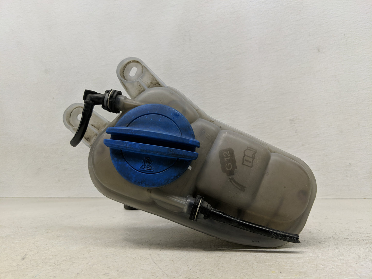 2013-2017 Audi Q5 Radiator Coolant Overflow Expansion Tank Bottle 1313067 - Oemusedautoparts1.com