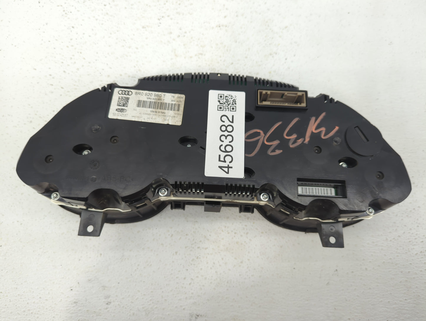 2013 Audi Q5 Instrument Cluster Speedometer Gauges P/N:8R0 920 980 T Fits OEM Used Auto Parts - Oemusedautoparts1.com