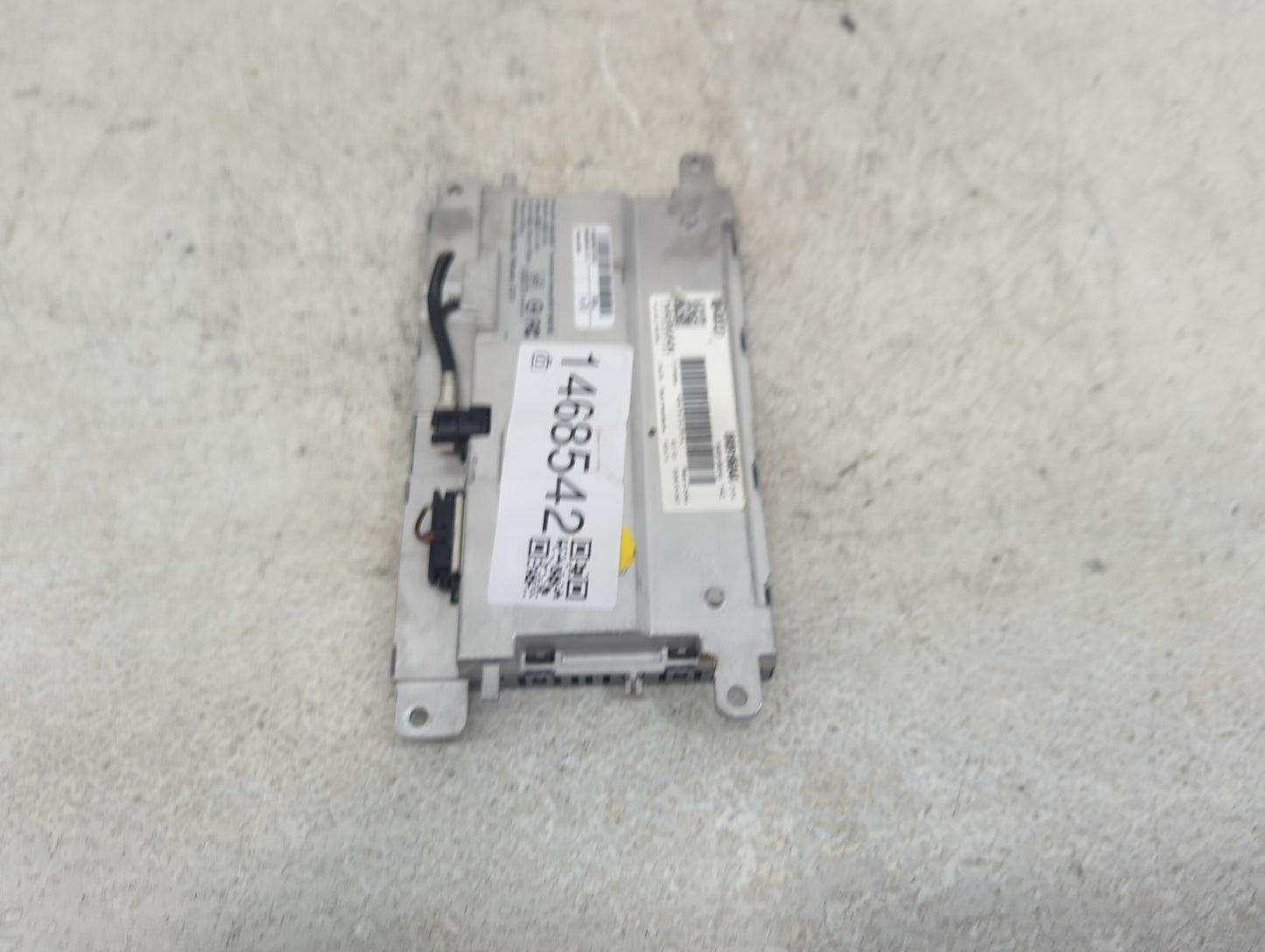 2013-2015 Audi Q7 Information Display Screen 1468542 - Oemusedautoparts1.com