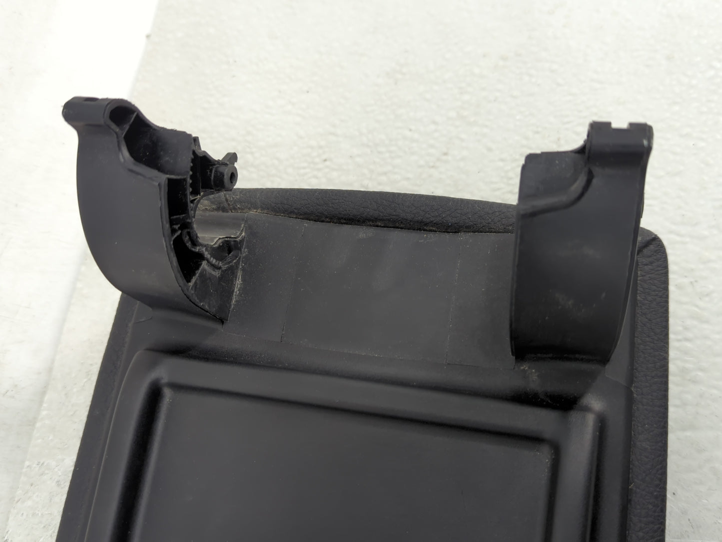 2013 Bmw 328i Center Console Armrest Cover Lid Fits OEM Used Auto Parts - Oemusedautoparts1.com