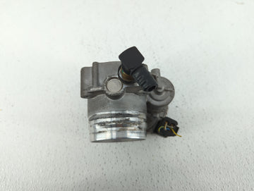 2012-2016 Bmw 328i Throttle Body P/N:1354 7588625-02 1354 7588625-03, 1354 7588625 Fits Fits 2012 2013 2014 2015 2016 2017 2018 OEM Used Auto Parts
