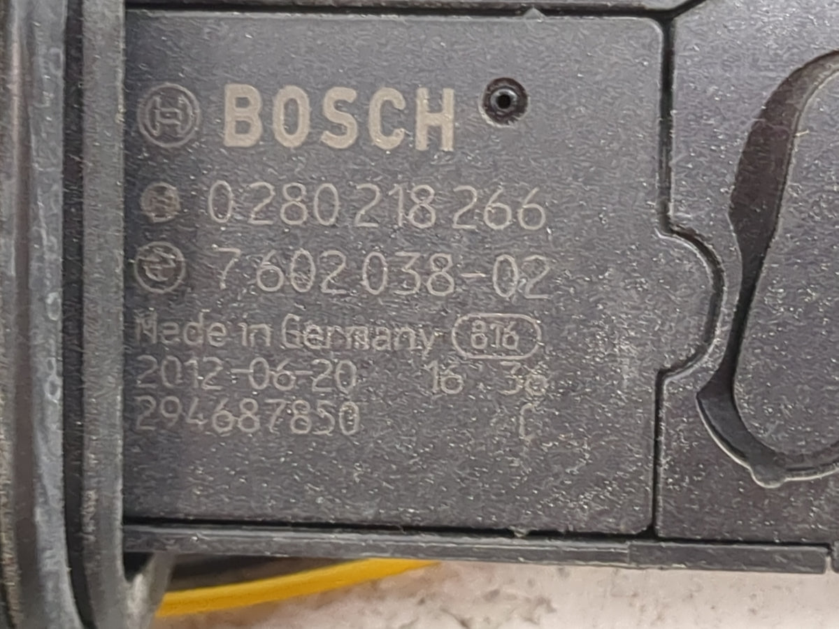 Bmw 528 Mass Air Flow Meter Maf 1499941 - Oemusedautoparts1.com