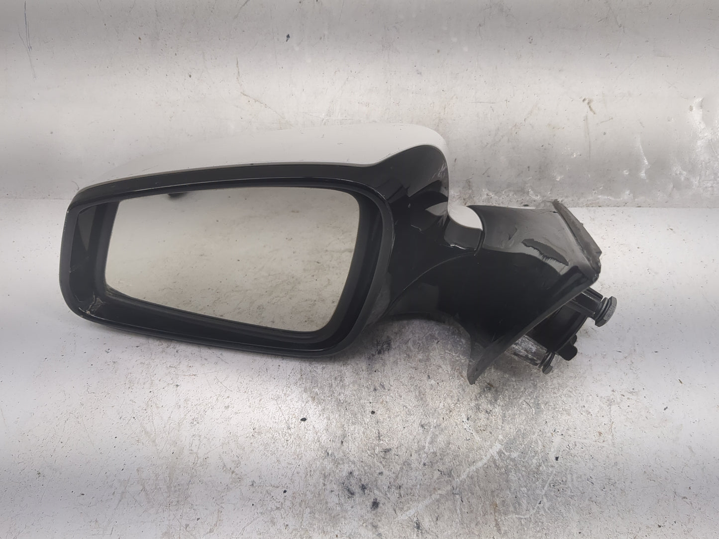 2012-2013 Bmw 528i Driver Side View Mirror - Left Door Mirror OEM Used - Oemusedautoparts1.com