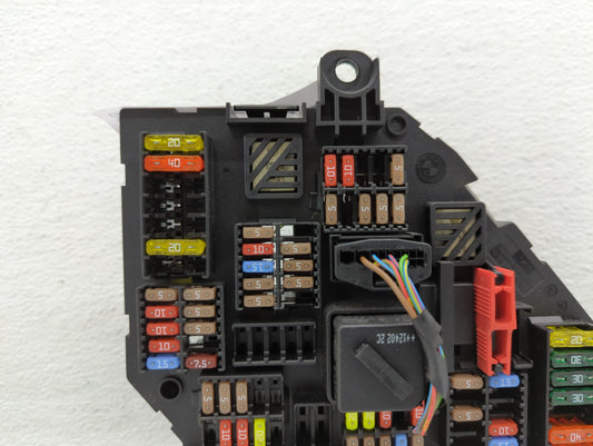 2012-2017 Bmw 535i Fusebox Fuse Box Panel Relay Module P/N:9264923-01 Fits Fits 2012 2013 2014 2015 2016 2017 OEM Used Auto Parts